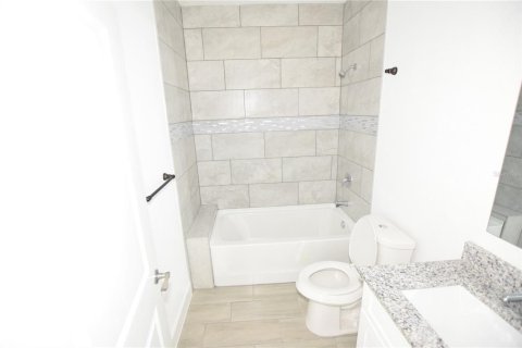 Adosado en alquiler en Davenport, Florida, 4 dormitorios, 189.06 m2 № 1901330 - foto 18