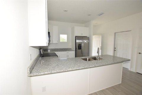 Adosado en alquiler en Davenport, Florida, 4 dormitorios, 189.06 m2 № 1901330 - foto 4