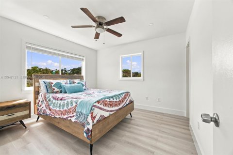 Villa ou maison à vendre à Miami, Floride: 4 chambres, 144.46 m2 № 2283023 - photo 11