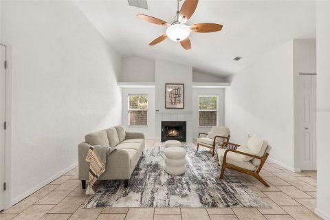 House in Gainesville, Florida 3 bedrooms, 188.31 sq.m. № 2199155 - photo 4