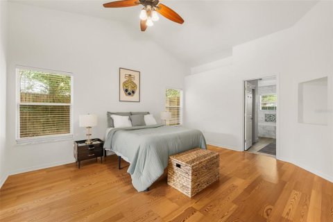 House in Gainesville, Florida 3 bedrooms, 188.31 sq.m. № 2199155 - photo 19