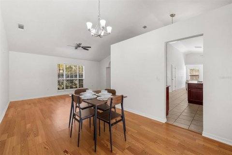 House in Gainesville, Florida 3 bedrooms, 188.31 sq.m. № 2199155 - photo 15