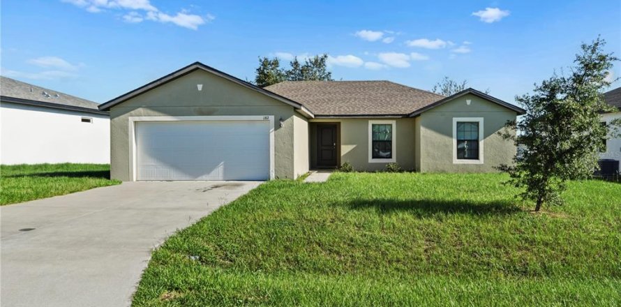Casa en Kissimmee, Florida 3 dormitorios, 159.88 m2 № 1911423