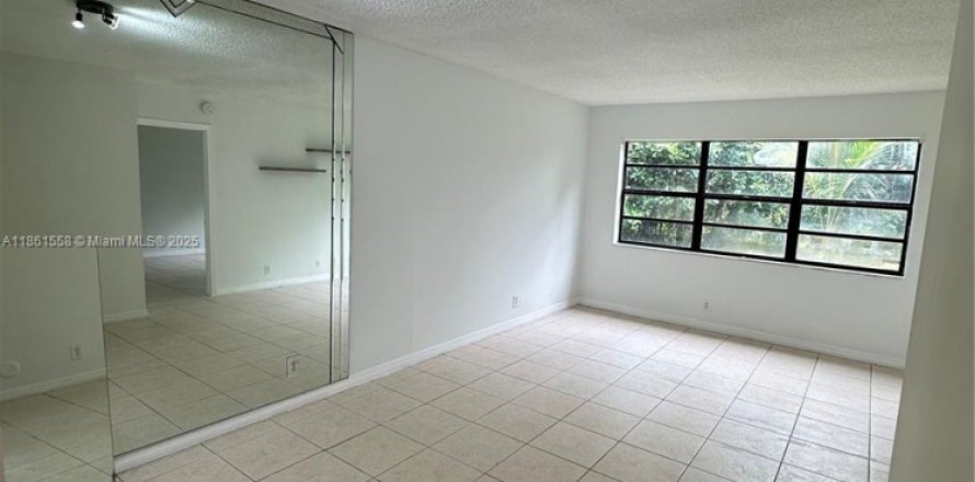 Condo à Coral Springs, Floride, 2 chambres № 1890352