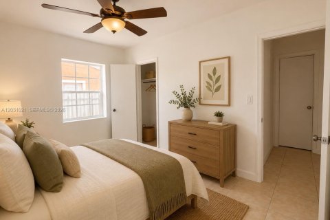 House in Miami, Florida 3 bedrooms, 120.77 sq.m. № 2258035 - photo 17