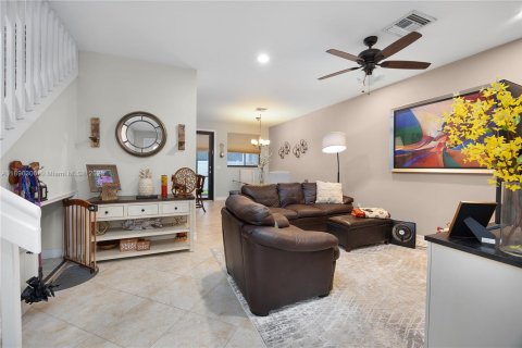 Adosado en venta en Fort Myers, Florida, 3 dormitorios, 150.59 m2 № 1950440 - foto 16