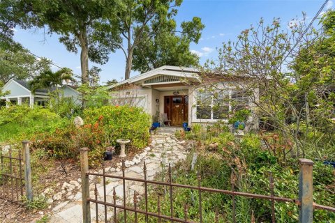 Villa ou maison à Tampa, Floride 5 chambres, 304.16 m2 № 2094924