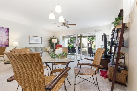 Copropriété à vendre à Tampa, Floride: 2 chambres, 117.99 m2 № 2148345 - photo 8
