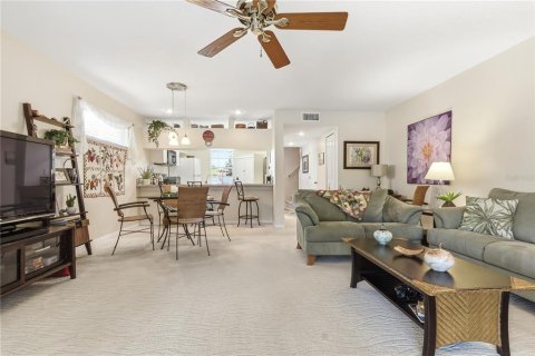 Copropriété à vendre à Tampa, Floride: 2 chambres, 117.99 m2 № 2148345 - photo 5