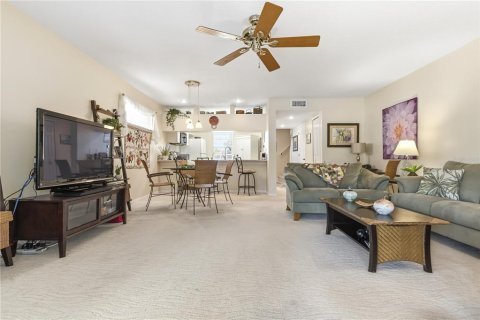 Copropriété à vendre à Tampa, Floride: 2 chambres, 117.99 m2 № 2148345 - photo 6