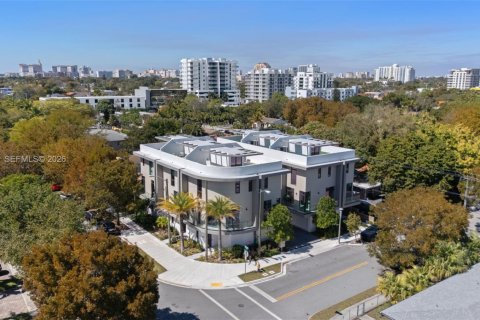 Touwnhouse à Miami, Floride 3 chambres № 2036399