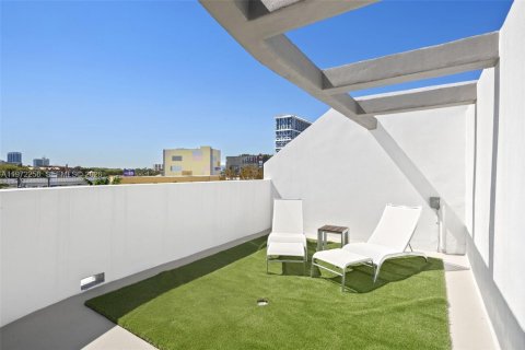 Touwnhouse à vendre à Miami, Floride: 3 chambres № 2036399 - photo 19