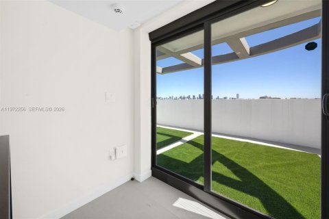 Touwnhouse à vendre à Miami, Floride: 3 chambres № 2036399 - photo 20