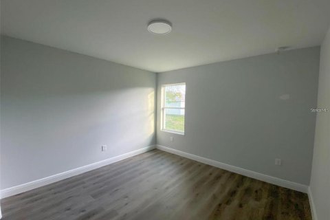 Apartment in Englewood, Florida 3 bedrooms, 107.95 sq.m. № 1915595 - photo 5