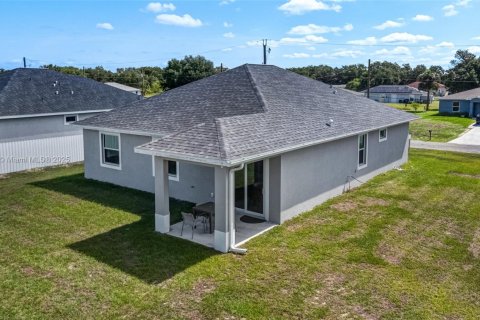 House in LaBelle, Florida 3 bedrooms, 139.63 sq.m. № 1752199 - photo 27
