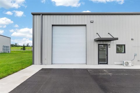 Immobilier commercial à Belleview, Floride № 2100288