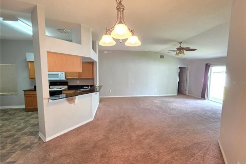 House in Valrico, Florida 4 bedrooms, 147.16 sq.m. № 1751309 - photo 13