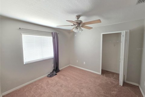 House in Valrico, Florida 4 bedrooms, 147.16 sq.m. № 1751309 - photo 16