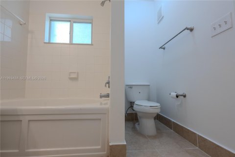 Touwnhouse à louer à Pembroke Pines, Floride: 3 chambres, 126.44 m2 № 2056448 - photo 25