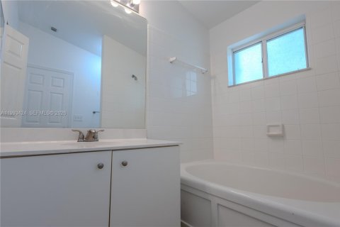 Touwnhouse à louer à Pembroke Pines, Floride: 3 chambres, 126.44 m2 № 2056448 - photo 26