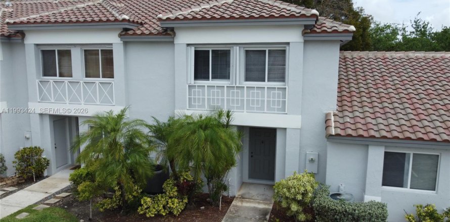 Touwnhouse à Pembroke Pines, Floride 3 chambres, 126.44 m2 № 2056448