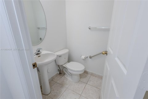 Touwnhouse à louer à Pembroke Pines, Floride: 3 chambres, 126.44 m2 № 2056448 - photo 12