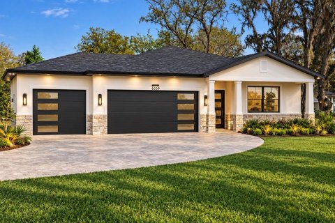 House in Davenport, Florida 4 bedrooms, 167.6 sq.m. № 2322828