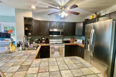 House in Venice, Florida 3 bedrooms, 151.9 sq.m. № 2117969 - photo 14