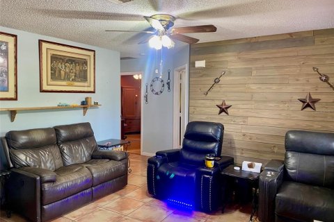 House in Venice, Florida 3 bedrooms, 151.9 sq.m. № 2117969 - photo 3