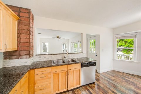 Купить виллу или дом в Клируотер, Флорида 7 комнат, 119.47м2, № 2207211 - фото 13