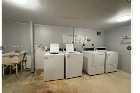 Condominio en venta en Miami, Florida, 1 dormitorio, 74.41 m2 № 1748389 - foto 21