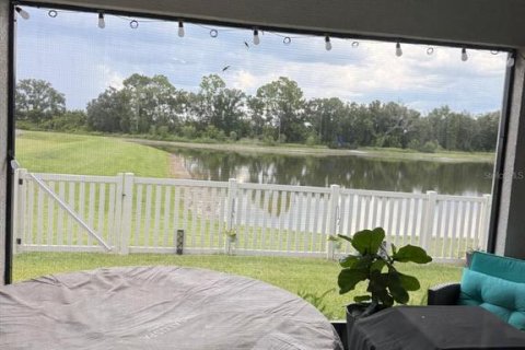 House in Haines City, Florida 3 bedrooms, 150.04 sq.m. № 2323137 - photo 19