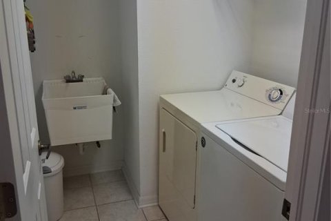 Casa en venta en Spring Hill, Florida, 3 dormitorios, 157.56 m2 № 2386604 - foto 7