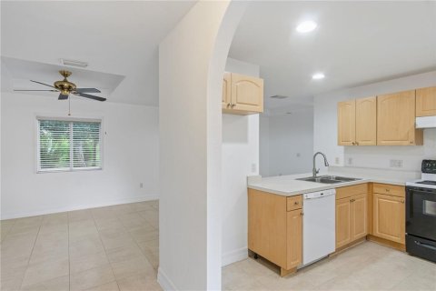 Villa ou maison à vendre à Port Charlotte, Floride: 3 chambres, 114.83 m2 № 2412611 - photo 18