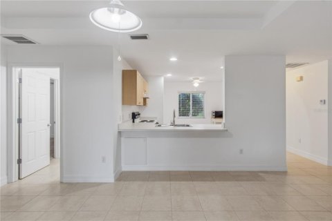Villa ou maison à vendre à Port Charlotte, Floride: 3 chambres, 114.83 m2 № 2412611 - photo 24