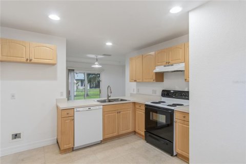 Villa ou maison à vendre à Port Charlotte, Floride: 3 chambres, 114.83 m2 № 2412611 - photo 15