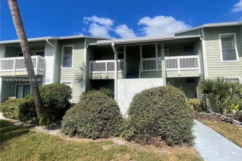 Condominio en venta en Palm Harbor, Florida, 2 dormitorios, 83.43 m2 № 1820151 - foto 2
