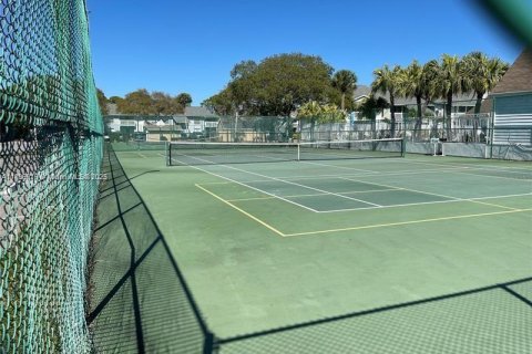 Condominio en venta en Palm Harbor, Florida, 2 dormitorios, 83.43 m2 № 1820151 - foto 7