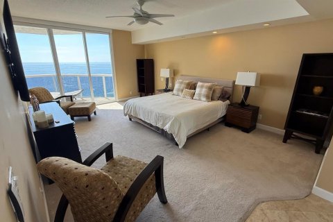 Copropriété à louer à Fort Lauderdale, Floride: 3 chambres, 217.39 m2 № 2189671 - photo 11