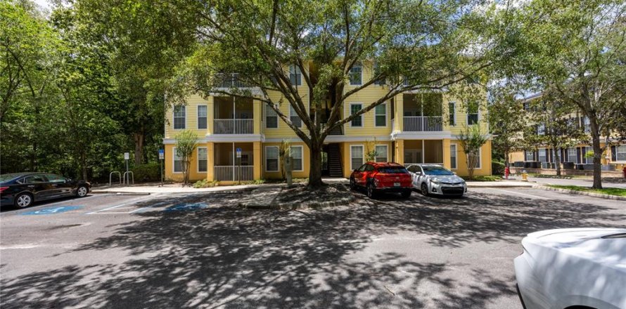 Condo in Gainesville, Florida, 2 bedrooms № 2202582