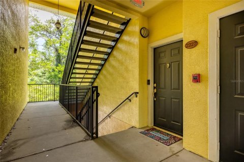 Condo in Gainesville, Florida, 2 bedrooms № 2202582 - photo 29