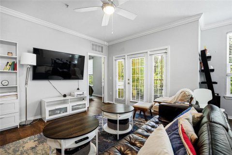 Condo in Gainesville, Florida, 2 bedrooms № 2202582 - photo 9