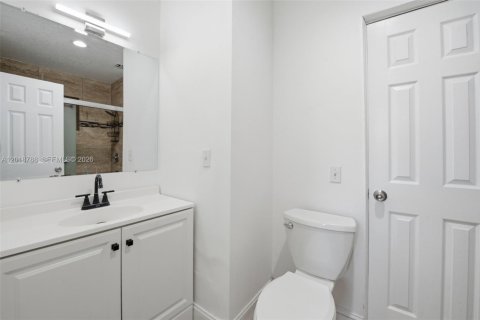 Villa ou maison à vendre à West Park, Floride: 4 chambres, 108.88 m2 № 2270894 - photo 14