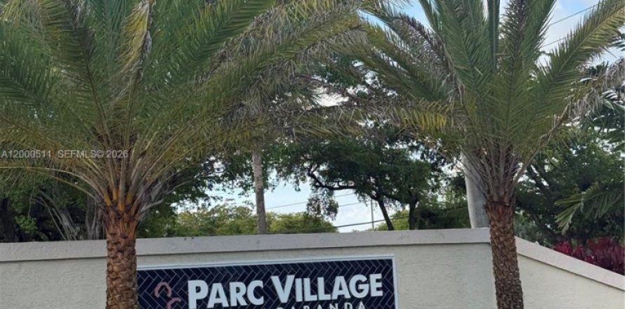 Condo in Plantation, Florida, 2 bedrooms  № 2065404