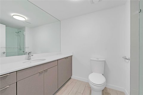 Снять в аренду кондоминиум в Майами, Флорида 2 спальни, 92.72м2, № 1933055 - фото 22