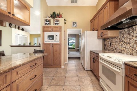 House in Sarasota, Florida 4 bedrooms, 238.57 sq.m. № 2099071 - photo 19