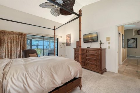 House in Sarasota, Florida 4 bedrooms, 238.57 sq.m. № 2099071 - photo 22