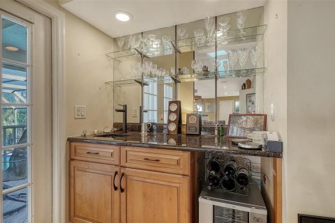 House in Sarasota, Florida 4 bedrooms, 238.57 sq.m. № 2099071 - photo 13