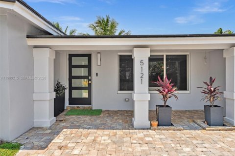 Casa en venta en Lighthouse Point, Florida, 4 dormitorios, 211.17 m2 № 2033791 - foto 5