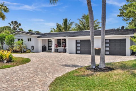 Casa en Lighthouse Point, Florida 4 dormitorios, 211.17 m2 № 2033791